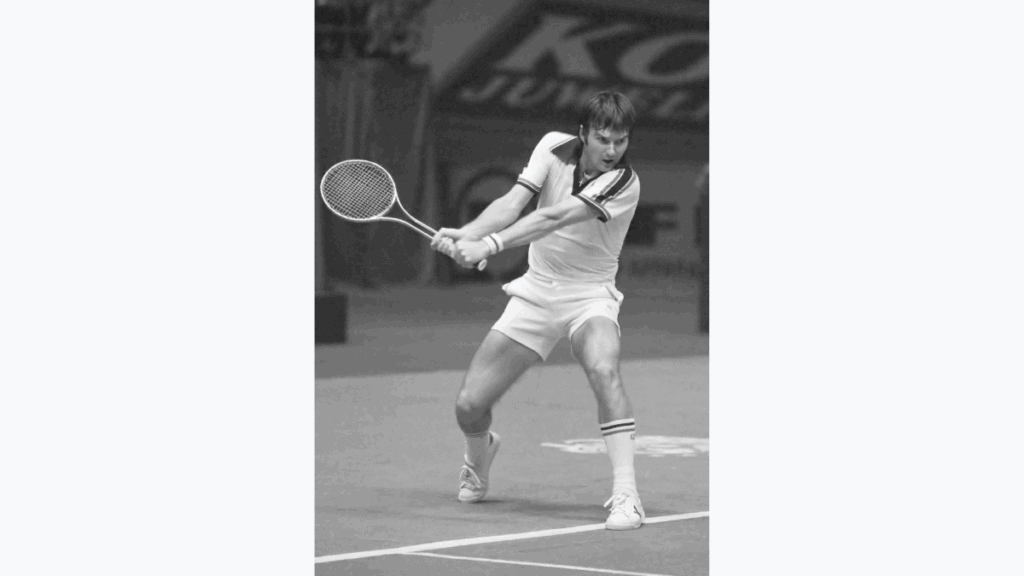 Jimmy-Connors-playing-with-one-of-the-first-Metal-Rackets